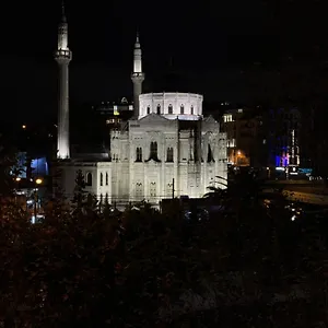 Aram Edessa Hotel